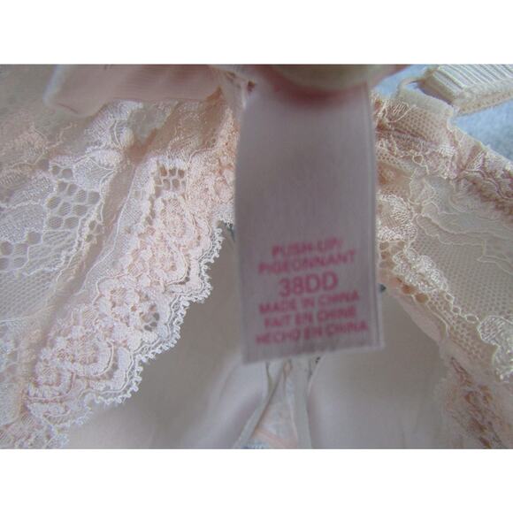 Victoria’s Secret Push-Up Bra 38DD Light Pink Lace Padded Underwire Demi Lift - Picture 4 of 6
